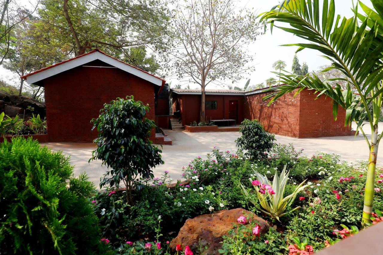 Pali Village Resort Mira-Bhayandar Exterior foto